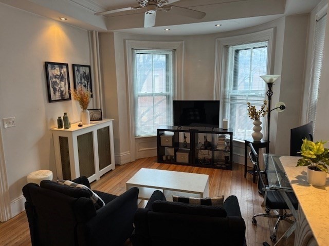 2 Wellington Street, Boston, Massachusetts, 1 Bedroom Bedrooms, 3 Rooms Rooms,1 BathroomBathrooms,Residential Lease,For Rent,Wellington Street,73483977