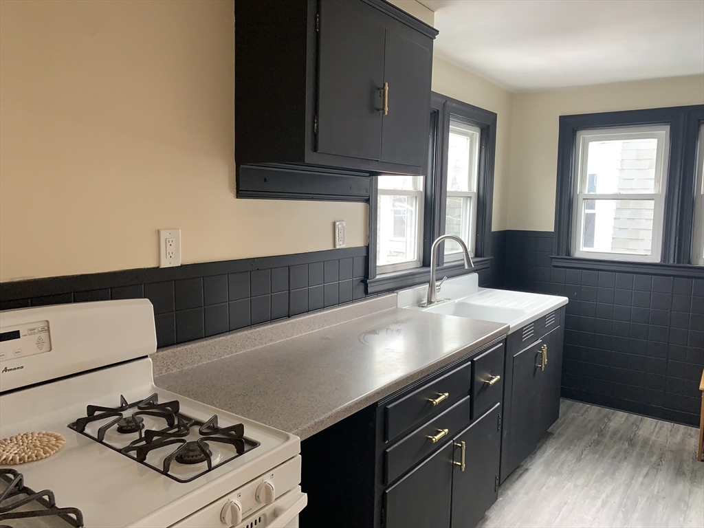 108 Elmwood, Swansea, Massachusetts, 1 Bedroom Bedrooms, 3 Rooms Rooms,1 BathroomBathrooms,Residential Lease,For Rent,Elmwood,73483980