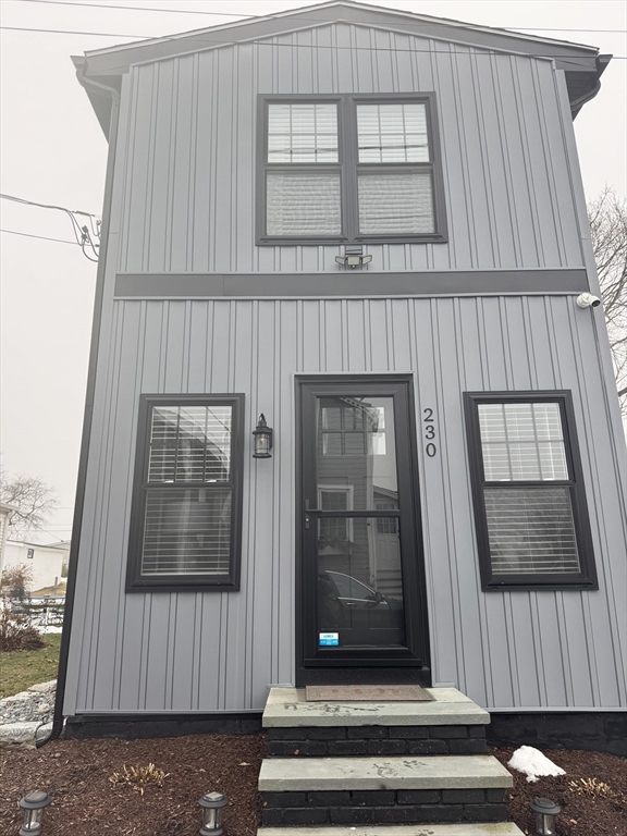 230 Cedar Ave, Portsmouth, Rhode Island, 2 Bedrooms Bedrooms, 4 Rooms Rooms,1 BathroomBathrooms,Residential,For Sale,Cedar Ave,73483994