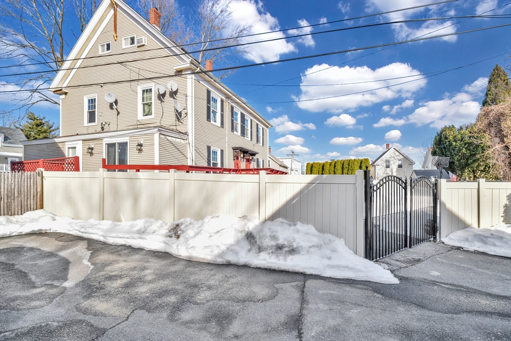 21 Milton Avenue, Boston, Massachusetts, 1 Bedroom Bedrooms, 2 Rooms Rooms,1 BathroomBathrooms,Residential Lease,For Rent,Milton Avenue,73484029