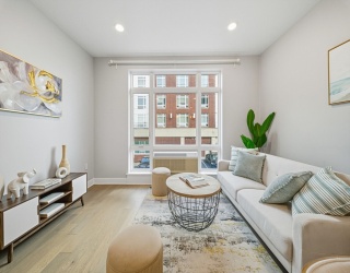 18 Cliveden St, Quincy, Massachusetts, 2 Bedrooms Bedrooms, 7 Rooms Rooms,2 BathroomsBathrooms,Residential,For Sale,Cliveden St,73484032