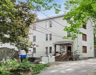 1442 Main St, Worcester, Massachusetts, 3 Bedrooms Bedrooms, 4 Rooms Rooms,1 BathroomBathrooms,Residential Lease,For Rent,Main St,73484082