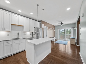 220 Martins Landing, North Reading, Massachusetts, 2 Bedrooms Bedrooms, 6 Rooms Rooms,2 BathroomsBathrooms,Residential,For Sale,Martins Landing,73484045 220 Martins Landing, North Reading, Massachusetts, 2 Bedrooms Bedrooms, 6 Rooms Rooms,2 BathroomsBathrooms,Residential,For Sale,Martins Landing,73484045