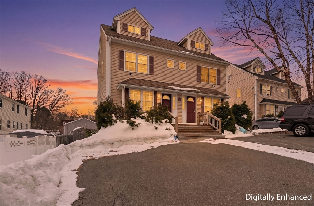 74 Felton Street, Lowell, Massachusetts, 3 Bedrooms Bedrooms, 6 Rooms Rooms,1.5 BathroomsBathrooms,Residential,For Sale,Felton Street,73483531