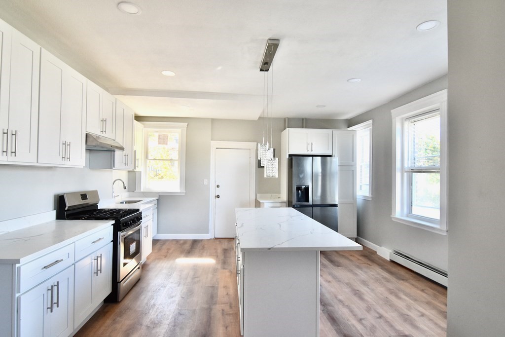 105 Homestead Street, Boston, Massachusetts, 4 Bedrooms Bedrooms, 6 Rooms Rooms,1.5 BathroomsBathrooms,Residential Lease,For Rent,Homestead Street,73484103