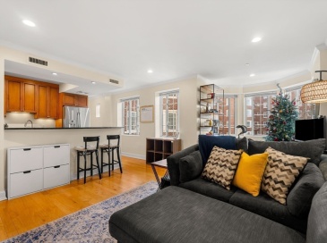 20 Chapel Street, Brookline, Massachusetts, 1 Bedroom Bedrooms, 4 Rooms Rooms,1 BathroomBathrooms,Residential Lease,For Rent,Chapel Street,73484123 20 Chapel Street, Brookline, Massachusetts, 1 Bedroom Bedrooms, 4 Rooms Rooms,1 BathroomBathrooms,Residential Lease,For Rent,Chapel Street,73484123