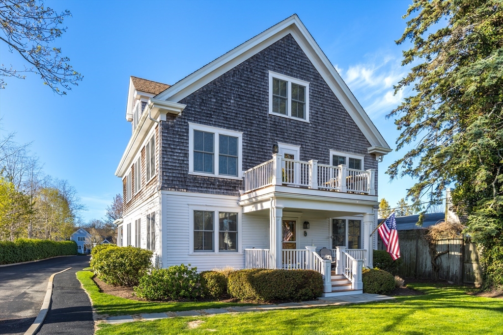 480 Main St, Falmouth, Massachusetts, 3 Bedrooms Bedrooms, 6 Rooms Rooms,2.5 BathroomsBathrooms,Residential,For Sale,Main St,73370446
