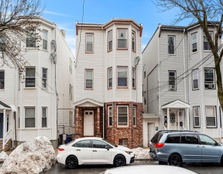 110 Everett St, Boston, Massachusetts, 6 Bedrooms Bedrooms, 15 Rooms Rooms,3 BathroomsBathrooms,Residential Income,For Sale,Everett St,73484154