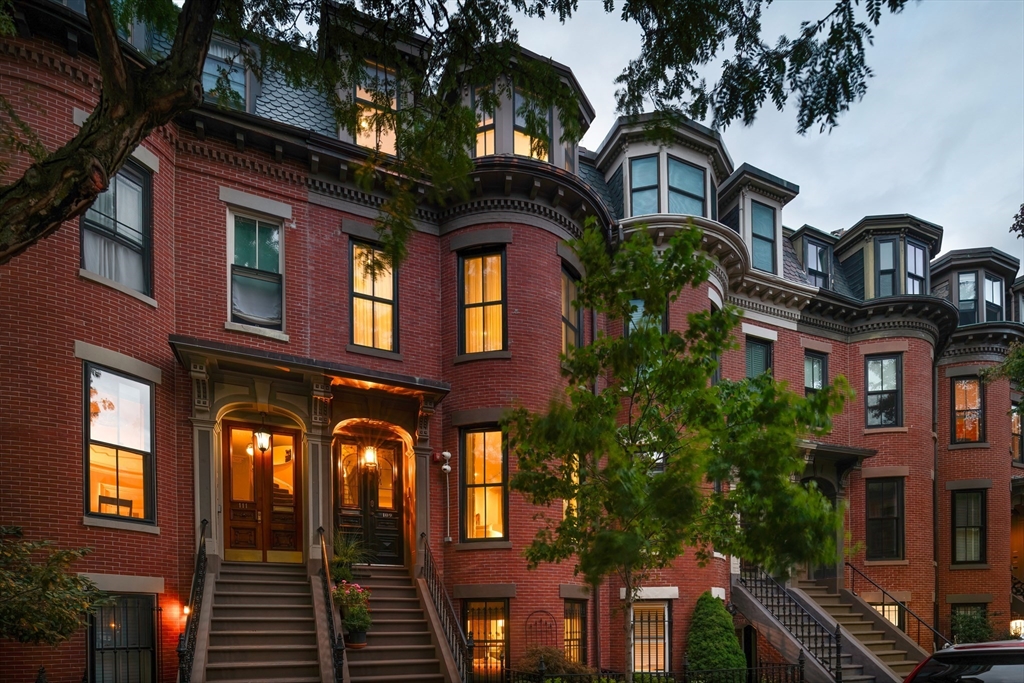 109 Appleton St, Boston, Massachusetts, 4 Bedrooms Bedrooms, 10 Rooms Rooms,4.5 BathroomsBathrooms,Residential,For Sale,Appleton St,73484171