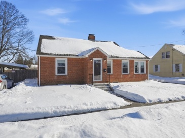 45 Canterbury St, Ludlow, Massachusetts, 2 Bedrooms Bedrooms, 5 Rooms Rooms,1 BathroomBathrooms,Residential,For Sale,Canterbury St,73474664
