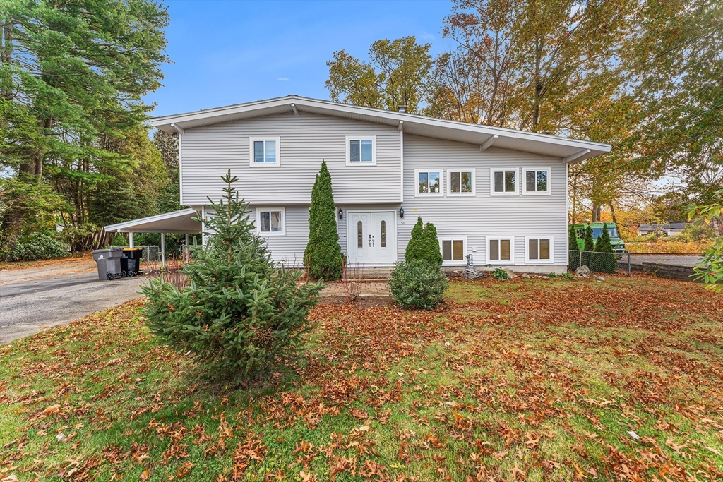 51 Crest Rd, Framingham, Massachusetts, 3 Bedrooms Bedrooms, 7 Rooms Rooms,2.5 BathroomsBathrooms,Residential,For Sale,Crest Rd,73474625