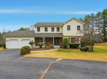 98 Mason St, Palmer, Massachusetts, 4 Bedrooms Bedrooms, 9 Rooms Rooms,2.5 BathroomsBathrooms,Residential,For Sale,Mason St,73450893