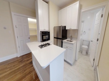 65 Walden St, Cambridge, Massachusetts, 1 Room Rooms,1 BathroomBathrooms,Residential Lease,For Rent,Walden St,73484246