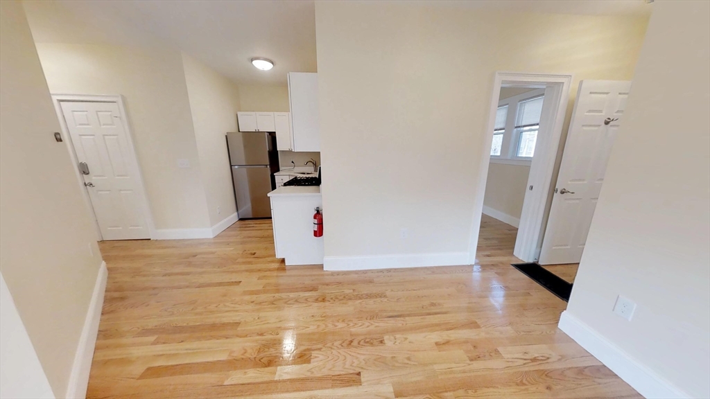 87 Morrison Ave, Somerville, Massachusetts, 3 Bedrooms Bedrooms, 4 Rooms Rooms,2 BathroomsBathrooms,Residential Lease,For Rent,Morrison Ave,73484244