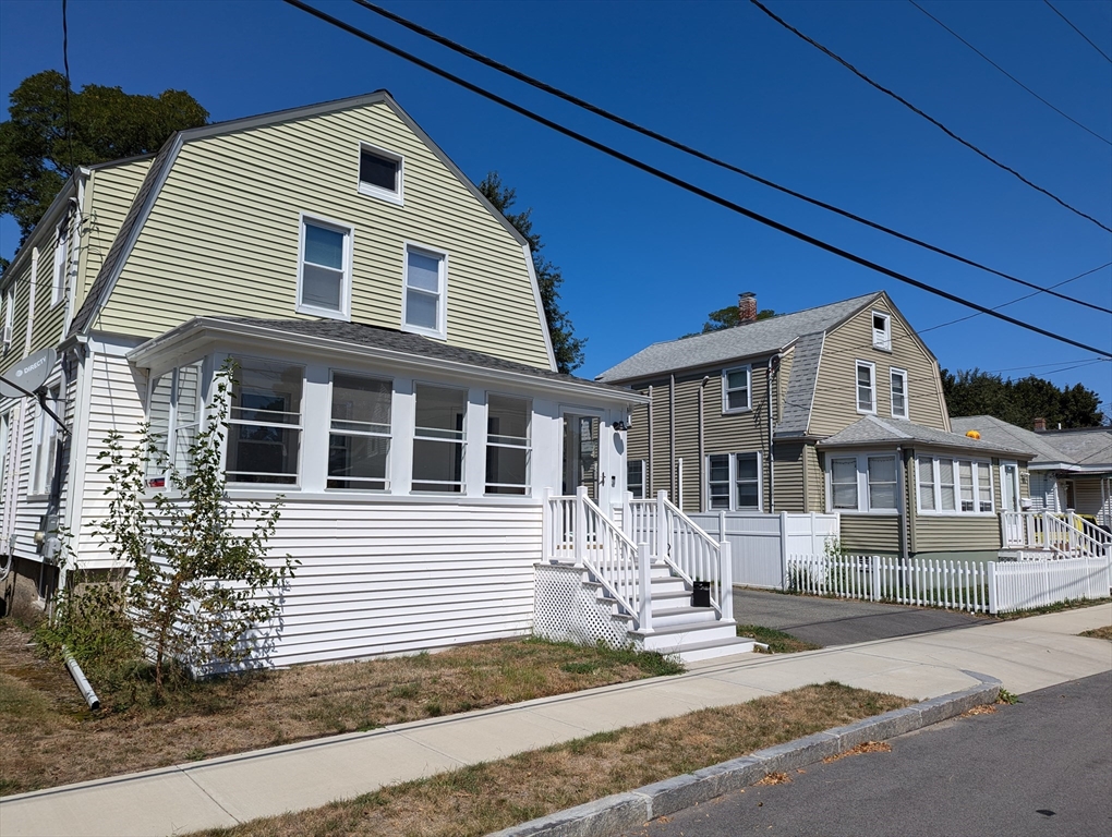 40 Harriet Ave, Quincy, Massachusetts, 3 Bedrooms Bedrooms, 6 Rooms Rooms,2 BathroomsBathrooms,Residential Lease,For Rent,Harriet Ave,73484299