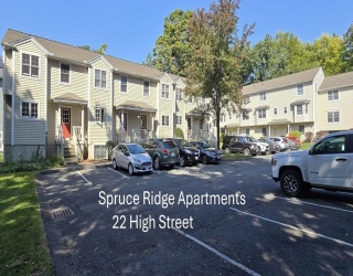 22 High Street, Amherst, Massachusetts, 4 Bedrooms Bedrooms, 6 Rooms Rooms,3 BathroomsBathrooms,Residential Lease,For Rent,High Street,73484229