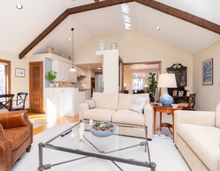 6 Enslin Road, Needham, Massachusetts, 3 Bedrooms Bedrooms, 9 Rooms Rooms,2 BathroomsBathrooms,Residential Lease,For Rent,Enslin Road,73484342