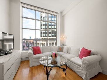 360 Newbury St, Boston, Massachusetts, 1 Bedroom Bedrooms, 3 Rooms Rooms,1 BathroomBathrooms,Residential,For Sale,Newbury St,73484336