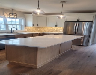 29 Amaranth Ave, Medford, Massachusetts, 4 Bedrooms Bedrooms, 8 Rooms Rooms,2 BathroomsBathrooms,Residential Lease,For Rent,Amaranth Ave,73484374