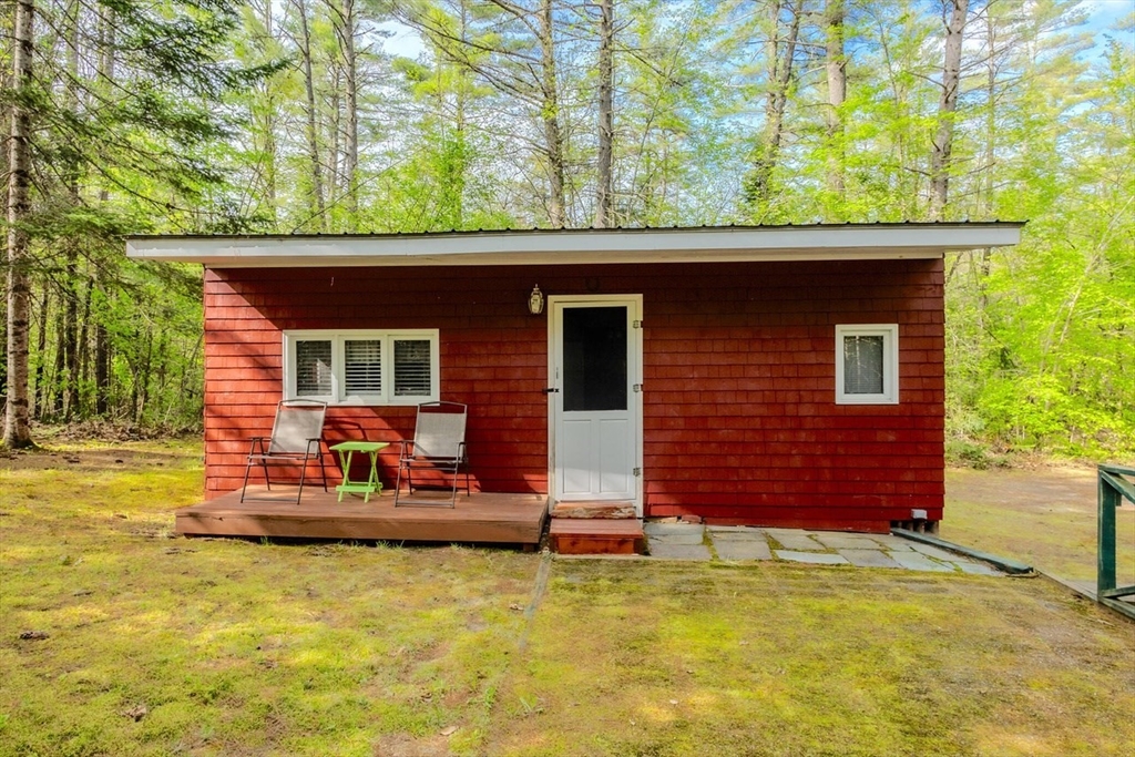 9 Roberts Lane, Porter, Maine, 2 Bedrooms Bedrooms, 4 Rooms Rooms,1 BathroomBathrooms,Residential,For Sale,Roberts Lane,73484375