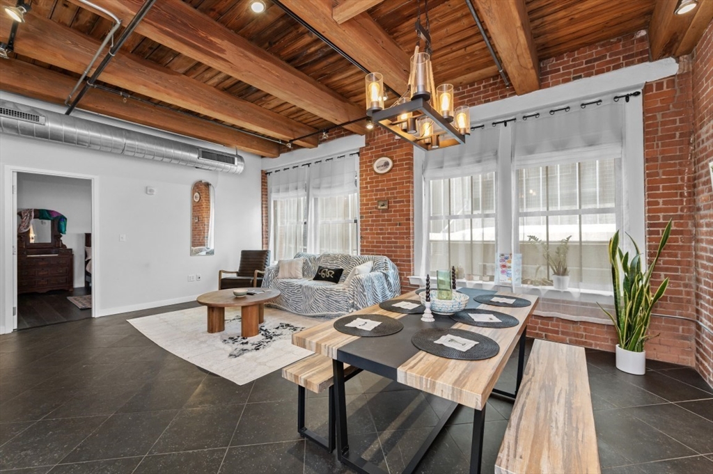 9 W Broadway, Boston, Massachusetts, 1 Bedroom Bedrooms, 3 Rooms Rooms,1.5 BathroomsBathrooms,Residential,For Sale,W Broadway,73484434