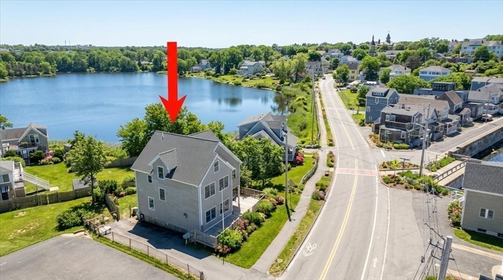 181 Atlantic Ave, Hull, Massachusetts, 6 Bedrooms Bedrooms, 8 Rooms Rooms,2 BathroomsBathrooms,Residential,For Sale,Atlantic Ave,73484281