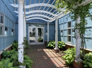 151 Hancock St, Quincy, Massachusetts, 2 Bedrooms Bedrooms, 5 Rooms Rooms,2 BathroomsBathrooms,Residential Lease,For Rent,Hancock St,73479534