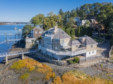 89 Naugus Ave, Marblehead, Massachusetts, 5 Bedrooms Bedrooms, 8 Rooms Rooms,3.5 BathroomsBathrooms,Residential,For Sale,Naugus Ave,73443355