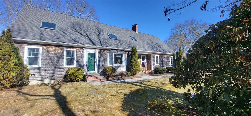 13 Checkerberry Ln, Sandwich, Massachusetts, 3 Bedrooms Bedrooms, 8 Rooms Rooms,2 BathroomsBathrooms,Residential,For Sale,Checkerberry Ln,73480982