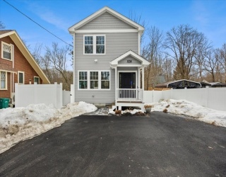 567 Park St, Attleboro, Massachusetts, 3 Bedrooms Bedrooms, 9 Rooms Rooms,3.5 BathroomsBathrooms,Residential,For Sale,Park St,73484493