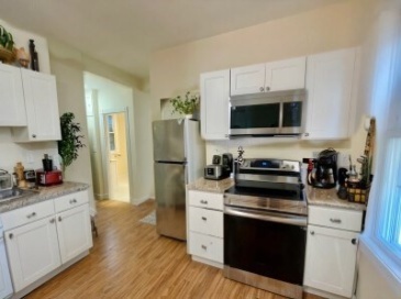 207 Princeton, Boston, Massachusetts, 3 Bedrooms Bedrooms, 6 Rooms Rooms,1 BathroomBathrooms,Residential Lease,For Rent,Princeton,73484627