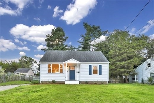 159 Stoughton St, Stoughton, Massachusetts, 3 Bedrooms Bedrooms, 7 Rooms Rooms,1 BathroomBathrooms,Residential,For Sale,Stoughton St,73484620