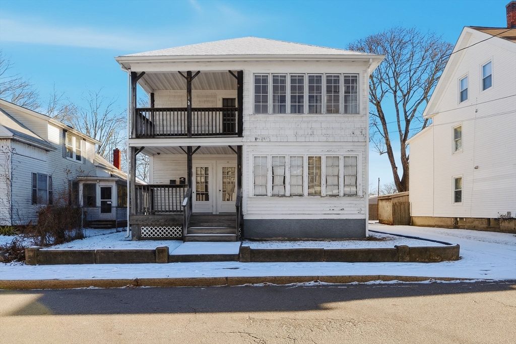 105 East St, North Attleboro, Massachusetts, 6 Bedrooms Bedrooms, 12 Rooms Rooms,3 BathroomsBathrooms,Residential Income,For Sale,East St,73462695