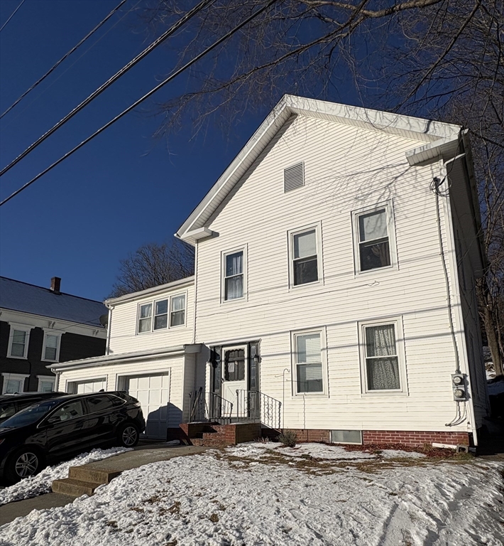 111 Quaboag St, Warren, Massachusetts, 4 Bedrooms Bedrooms, 10 Rooms Rooms,2 BathroomsBathrooms,Residential Income,For Sale,Quaboag St,73463910