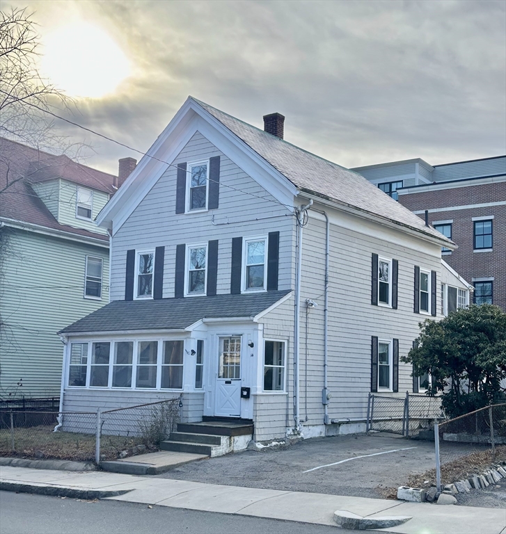 14 Bennett Street, Boston, Massachusetts, 3 Bedrooms Bedrooms, 8 Rooms Rooms,2.5 BathroomsBathrooms,Residential,For Sale,Bennett Street,73468130
