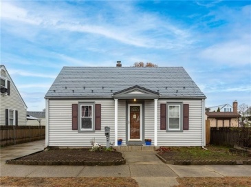 66 State St, Pawtucket, Rhode Island, 3 Bedrooms Bedrooms, 6 Rooms Rooms,1.5 BathroomsBathrooms,Residential,For Sale,State St,73462735