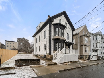 1441 Pleasant St, New Bedford, Massachusetts, 6 Bedrooms Bedrooms, 12 Rooms Rooms,3 BathroomsBathrooms,Residential Income,For Sale,Pleasant St,73472061