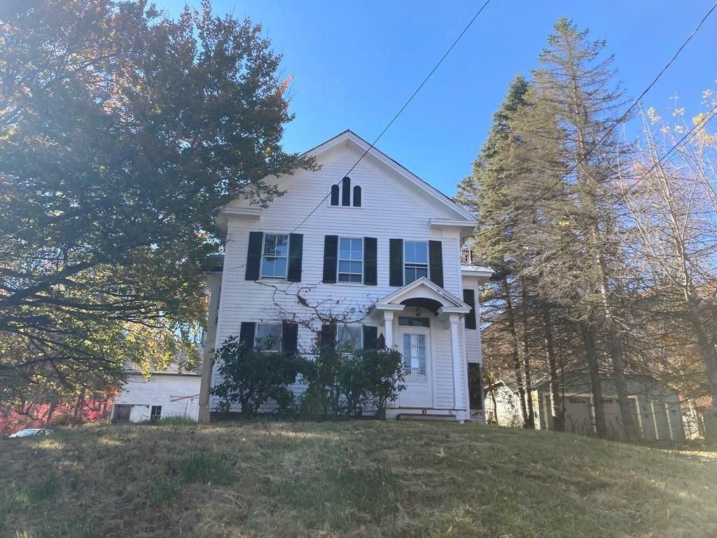 10 William St, Chester, Massachusetts, 4 Bedrooms Bedrooms, 8 Rooms Rooms,2 BathroomsBathrooms,Residential,For Sale,William St,73305667