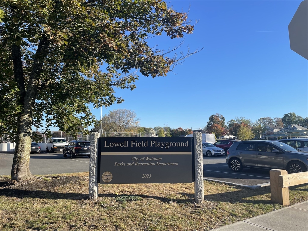 220 Grove Street, Waltham, Massachusetts, 3 Bedrooms Bedrooms, 5 Rooms Rooms,2.5 BathroomsBathrooms,Residential,For Sale,Grove Street,73484929