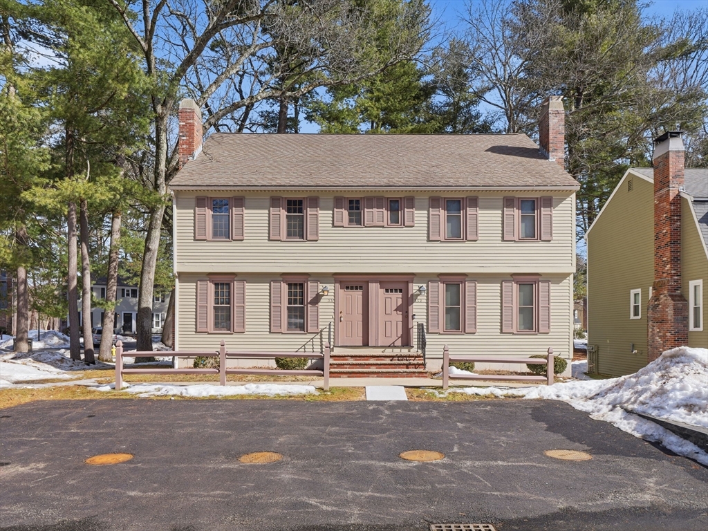 331 Wellman Ave, Chelmsford, Massachusetts, 2 Bedrooms Bedrooms, 5 Rooms Rooms,1.5 BathroomsBathrooms,Residential,For Sale,Wellman Ave,73484691