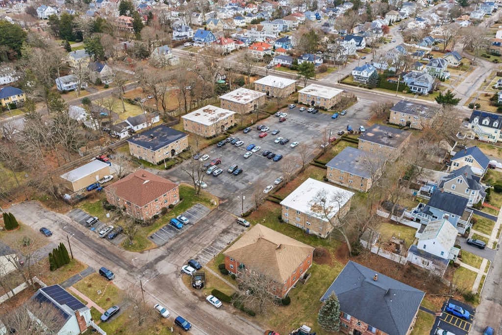 69 W Elm Ter, Brockton, Massachusetts, 2 Bedrooms Bedrooms, 4 Rooms Rooms,1 BathroomBathrooms,Residential,For Sale,W Elm Ter,73484907