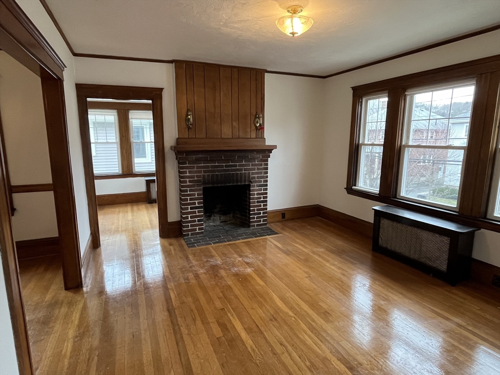 15-17 Eddy Street, Waltham, Massachusetts, 2 Bedrooms Bedrooms, 4 Rooms Rooms,1 BathroomBathrooms,Residential Lease,For Rent,Eddy Street,73484952