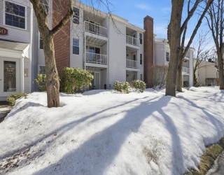 30 Walden Drive, Natick, Massachusetts, 1 Bedroom Bedrooms, 4 Rooms Rooms,1 BathroomBathrooms,Residential,For Sale,Walden Drive,73484706
