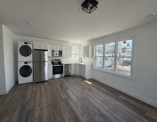 371 Cabot, Beverly, Massachusetts, 1 Bedroom Bedrooms, 2 Rooms Rooms,1 BathroomBathrooms,Residential Lease,For Rent,Cabot,73484783