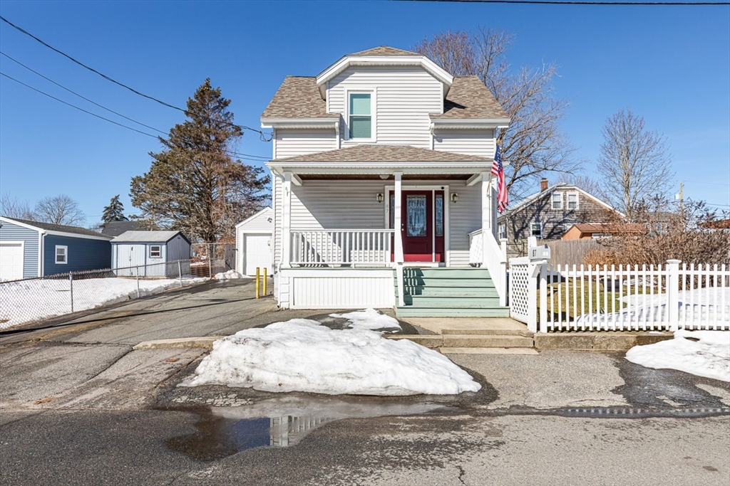 87 Shore Ave, Swansea, Massachusetts, 2 Bedrooms Bedrooms, 6 Rooms Rooms,1.5 BathroomsBathrooms,Residential,For Sale,Shore Ave,73484804