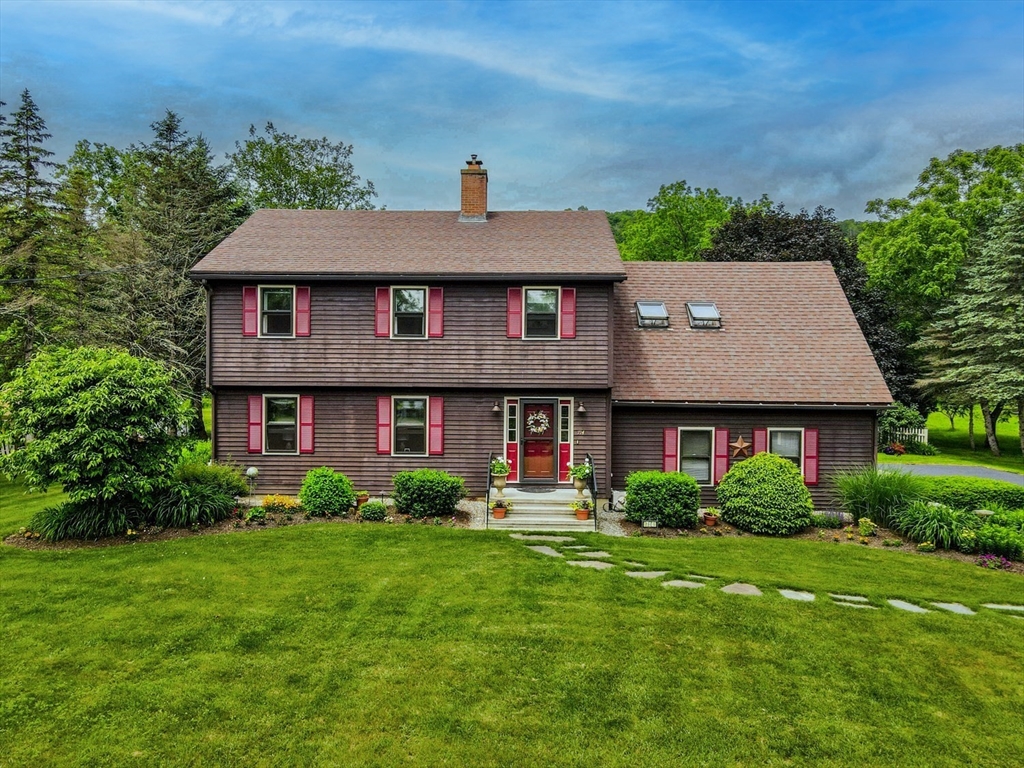 714 Colrain Rd, Greenfield, Massachusetts, 3 Bedrooms Bedrooms, 10 Rooms Rooms,2.5 BathroomsBathrooms,Residential,For Sale,Colrain Rd,73484805