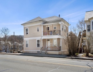 317 Nesmith St., Lowell, Massachusetts, 7 Bedrooms Bedrooms, 18 Rooms Rooms,6 BathroomsBathrooms,Residential Income,For Sale,Nesmith St.,73484860