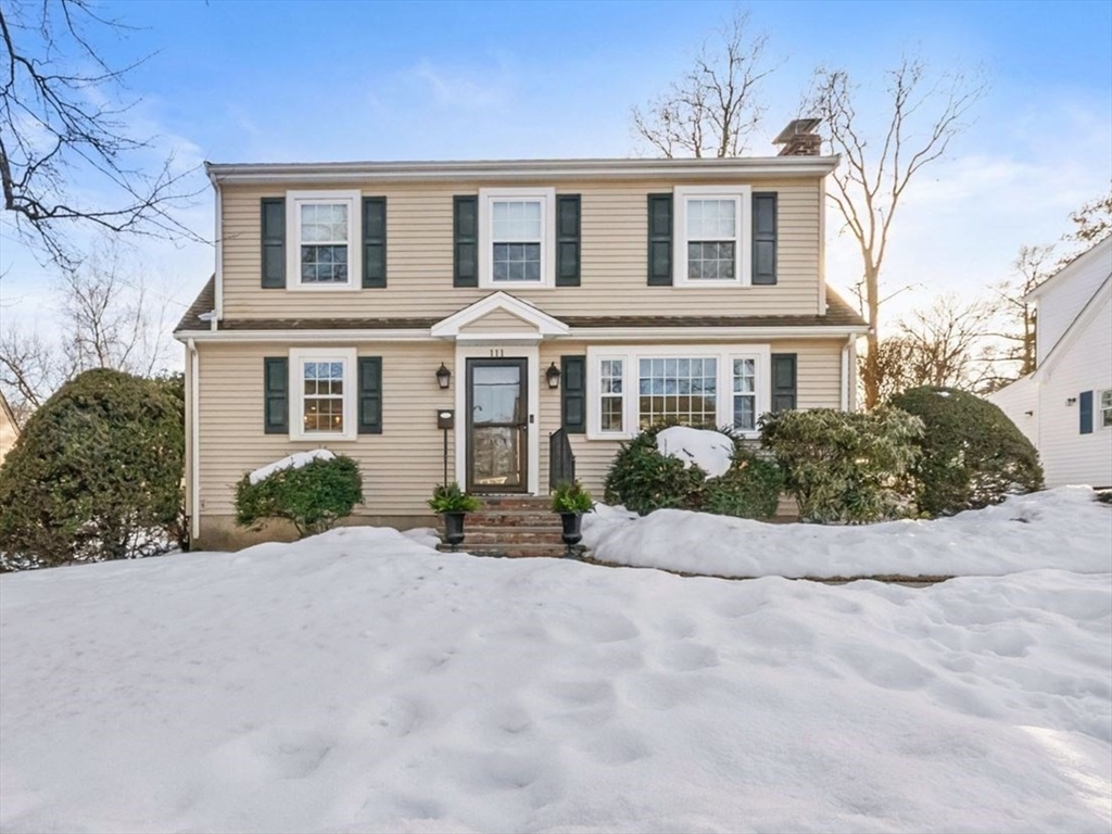 111 Church Street, Westwood, Massachusetts, 4 Bedrooms Bedrooms, 10 Rooms Rooms,2 BathroomsBathrooms,Residential,For Sale,Church Street,73484730