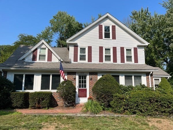 656 Franklin Street, Wrentham, Massachusetts, 3 Bedrooms Bedrooms, 6 Rooms Rooms,2.5 BathroomsBathrooms,Residential Lease,For Rent,Franklin Street,73484827