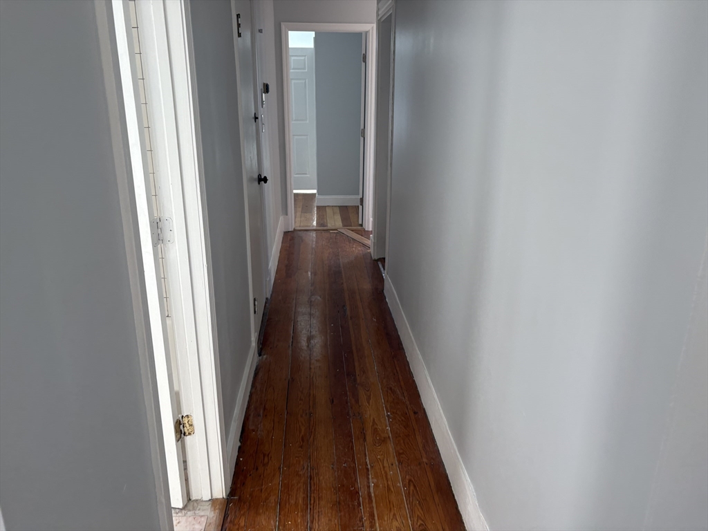 104 Robey, Boston, Massachusetts, 3 Bedrooms Bedrooms, 5 Rooms Rooms,2 BathroomsBathrooms,Residential Lease,For Rent,Robey,73484899